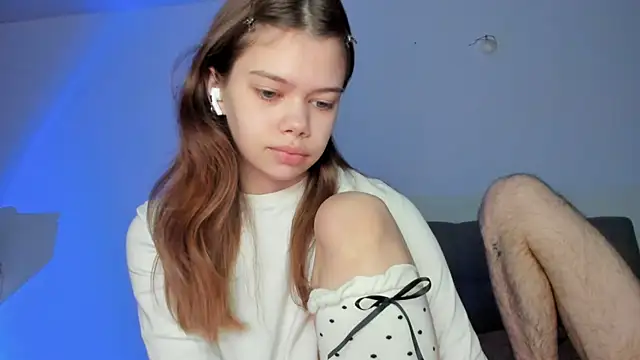 chansetolove online show from October 21, 2025, 6:25 am