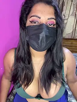 Snapshot of NOORA-GIRL chatting on November 7, 2025, 10:43 pm NOORA-GIRL online show from November 7, 2025, 10:43 pm