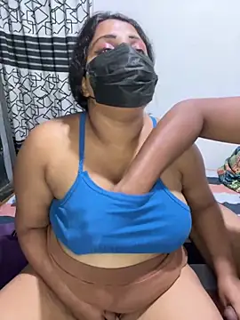 Snapshot of NOORA-GIRL chatting on December 1, 2025, 2:00 pm NOORA-GIRL online show from December 1, 2025, 2:00 pm