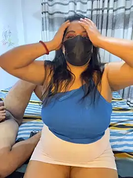 NOORA-GIRL online show from March 26, 2026, 2:39 am