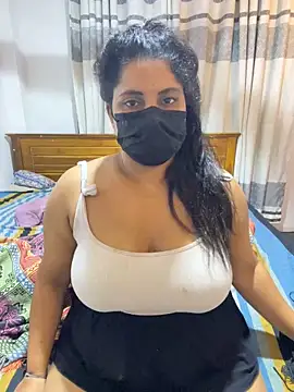 NOORA-GIRL online show from April 24, 2026, 12:57 am