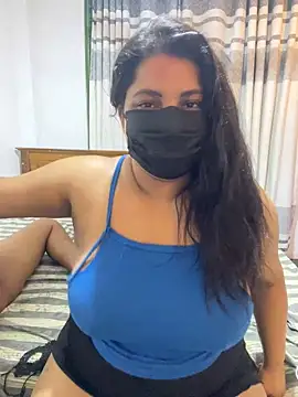 NOORA-GIRL online show from April 27, 2026, 5:16 am