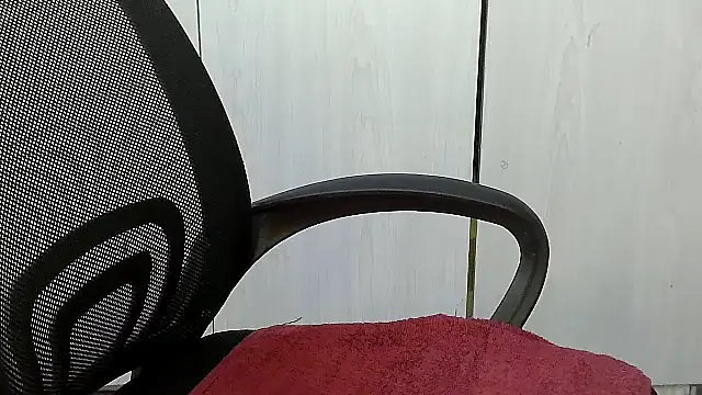 Destiny Desire online show from January 13, 2026, 8:25 pm