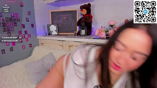 Snapshot of Kruela_Eva chatting on March 3, 2025, 11:35 pm Kruela Eva online show from March 3, 2025, 11:35 pm