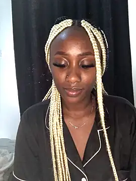 Snapshot of Lola_kims chatting on February 14, 2025, 7:07 am Lola kims online show from February 14, 2025, 7:07 am