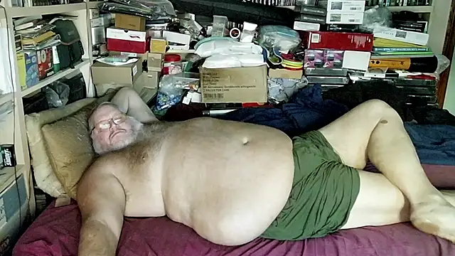 Snapshot of hadeszeuss2 chatting on December 7, 2024, 4:25 pm hadeszeuss2 online show from December 7, 2024, 4:25 pm