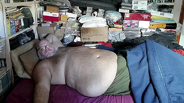 Snapshot of hadeszeuss2 chatting on December 9, 2024, 1:45 pm hadeszeuss2 online show from December 9, 2024, 1:45 pm