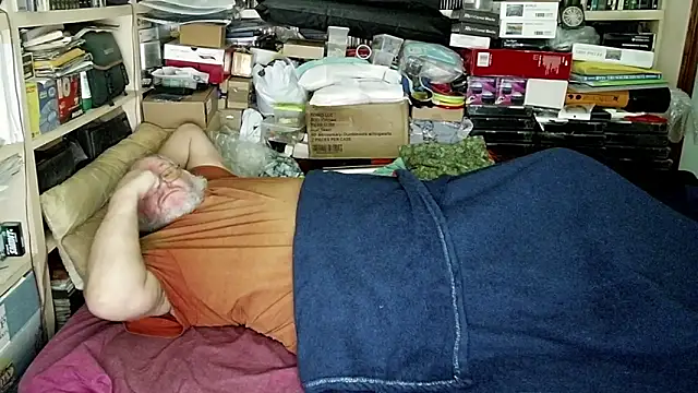 Snapshot of hadeszeuss2 chatting on December 14, 2024, 5:36 pm hadeszeuss2 online show from December 14, 2024, 5:36 pm