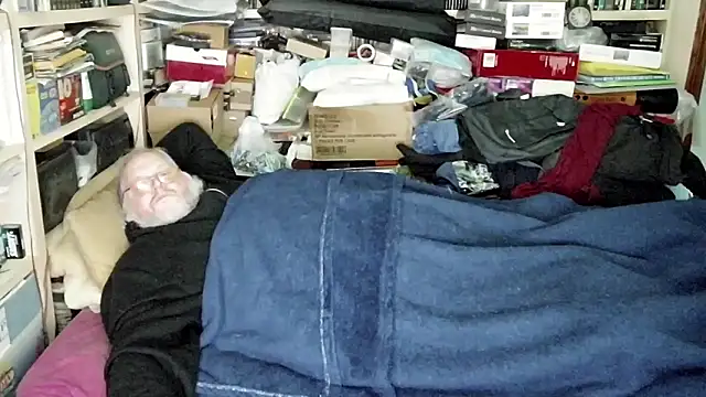 Snapshot of hadeszeuss2 chatting on December 19, 2024, 4:46 pm hadeszeuss2 online show from December 19, 2024, 4:46 pm