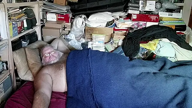 Snapshot of hadeszeuss2 chatting on December 26, 2024, 4:14 pm hadeszeuss2 online show from December 26, 2024, 4:14 pm