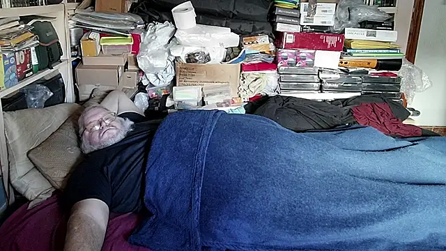 Snapshot of hadeszeuss2 chatting on January 7, 2025, 3:02 pm hadeszeuss2 online show from January 7, 2025, 3:02 pm