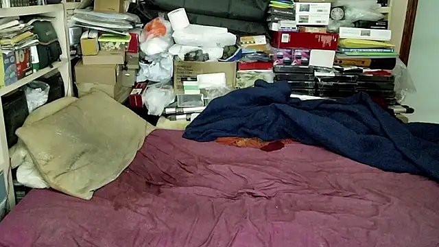 Snapshot of hadeszeuss2 chatting on January 16, 2025, 5:44 pm hadeszeuss2 online show from January 16, 2025, 5:44 pm