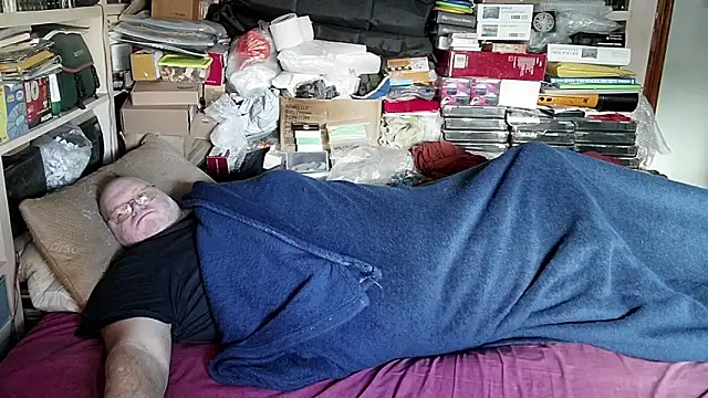 Snapshot of hadeszeuss2 chatting on January 18, 2025, 3:05 pm hadeszeuss2 online show from January 18, 2025, 3:05 pm