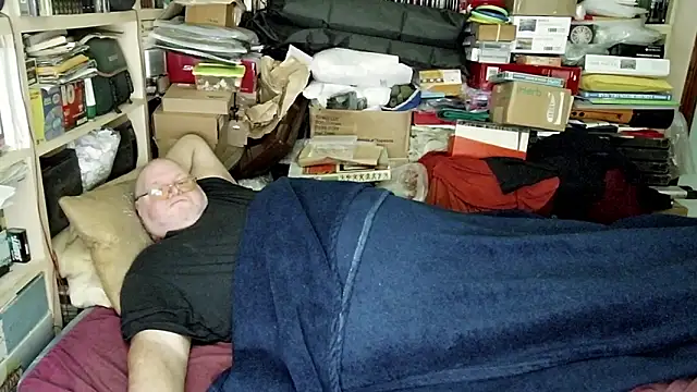 Snapshot of hadeszeuss2 chatting on January 24, 2025, 5:53 pm hadeszeuss2 online show from January 24, 2025, 5:53 pm