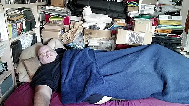 Snapshot of hadeszeuss2 chatting on January 25, 2025, 2:14 pm hadeszeuss2 online show from January 25, 2025, 2:14 pm