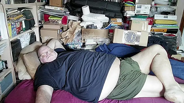 Snapshot of hadeszeuss2 chatting on January 26, 2025, 2:52 pm hadeszeuss2 online show from January 26, 2025, 2:52 pm