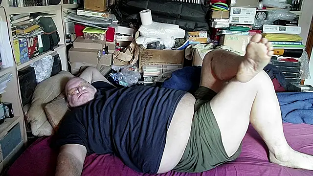 Snapshot of hadeszeuss2 chatting on January 27, 2025, 2:35 pm hadeszeuss2 online show from January 27, 2025, 2:35 pm