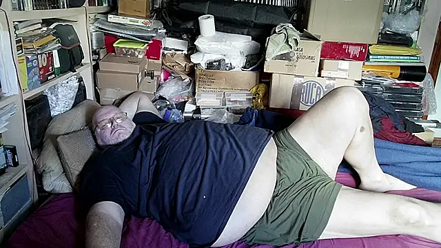 Snapshot of hadeszeuss2 chatting on January 31, 2025, 2:28 pm hadeszeuss2 online show from January 31, 2025, 2:28 pm