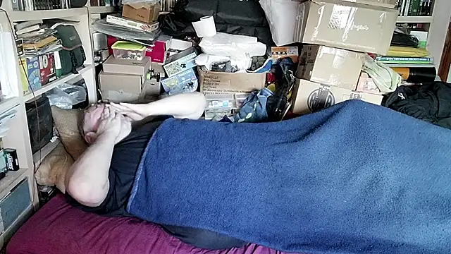 Snapshot of hadeszeuss2 chatting on February 11, 2025, 2:24 pm hadeszeuss2 online show from February 11, 2025, 2:24 pm