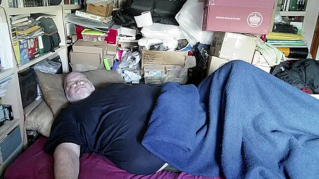 Snapshot of hadeszeuss2 chatting on February 12, 2025, 2:32 pm hadeszeuss2 online show from February 12, 2025, 2:32 pm