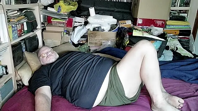 Snapshot of hadeszeuss2 chatting on February 18, 2025, 4:59 pm hadeszeuss2 online show from February 18, 2025, 4:59 pm