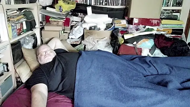 Snapshot of hadeszeuss2 chatting on February 22, 2025, 2:41 pm hadeszeuss2 online show from February 22, 2025, 2:41 pm