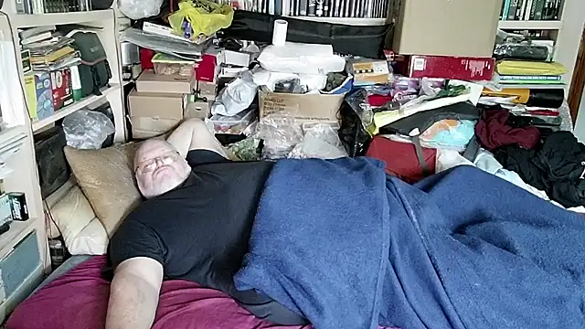 Snapshot of hadeszeuss2 chatting on February 23, 2025, 2:57 pm hadeszeuss2 online show from February 23, 2025, 2:57 pm