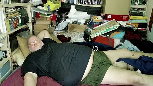 Snapshot of hadeszeuss2 chatting on February 25, 2025, 5:58 pm hadeszeuss2 online show from February 25, 2025, 5:58 pm