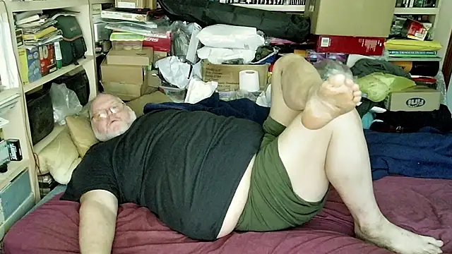 Snapshot of hadeszeuss2 chatting on March 11, 2025, 5:46 pm hadeszeuss2 online show from March 11, 2025, 5:46 pm