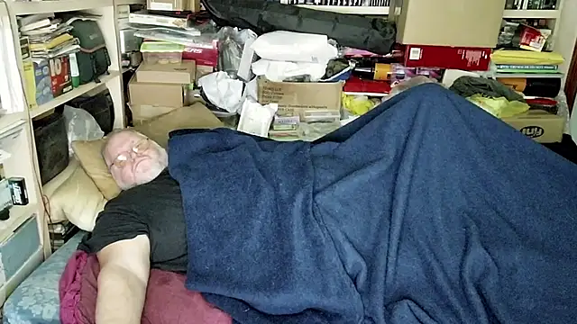 Snapshot of hadeszeuss2 chatting on March 11, 2025, 8:53 pm hadeszeuss2 online show from March 11, 2025, 8:53 pm