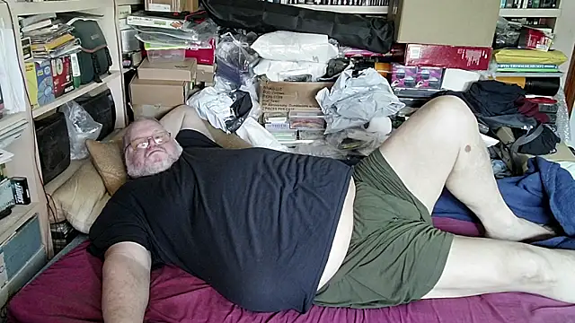 Snapshot of hadeszeuss2 chatting on March 16, 2025, 2:33 pm hadeszeuss2 online show from March 16, 2025, 2:33 pm