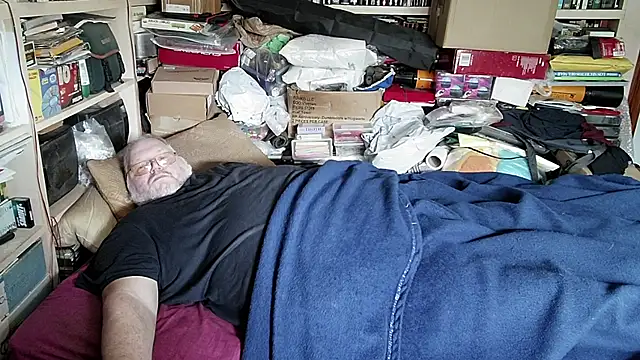 Snapshot of hadeszeuss2 chatting on March 19, 2025, 2:46 pm hadeszeuss2 online show from March 19, 2025, 2:46 pm