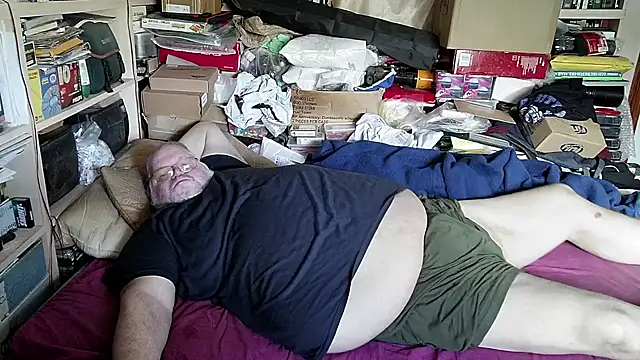 Snapshot of hadeszeuss2 chatting on March 22, 2025, 2:36 pm hadeszeuss2 online show from March 22, 2025, 2:36 pm