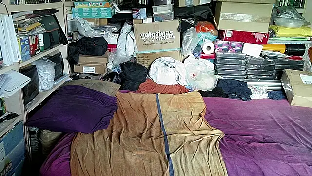 Snapshot of hadeszeuss2 chatting on October 13, 2025, 3:23 pm hadeszeuss2 online show from October 13, 2025, 3:23 pm