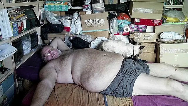 Snapshot of hadeszeuss2 chatting on October 28, 2025, 2:53 pm hadeszeuss2 online show from October 28, 2025, 2:53 pm