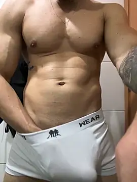 Lb20gostoso online show from October 2, 2025, 4:30 am