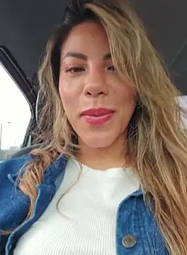 Karen San Miguel online show from September 30, 2025, 2:33 pm