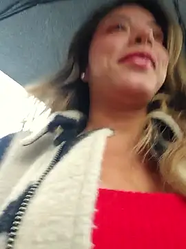 Karen San Miguel online show from November 15, 2025, 8:05 pm