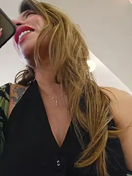 Karen San Miguel online show from March 26, 2026, 6:24 pm