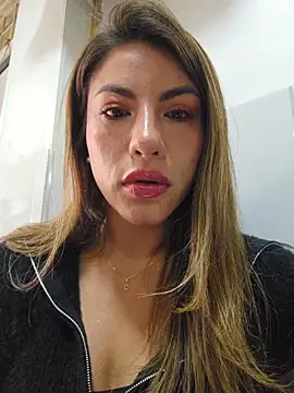 Karen San Miguel online show from April 5, 2026, 5:10 pm