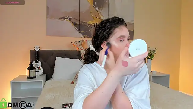 Ariella Sol online show from October 21, 2025, 1:28 am