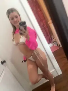 LoveShae  online show from March 12, 2025, 9:03 pm