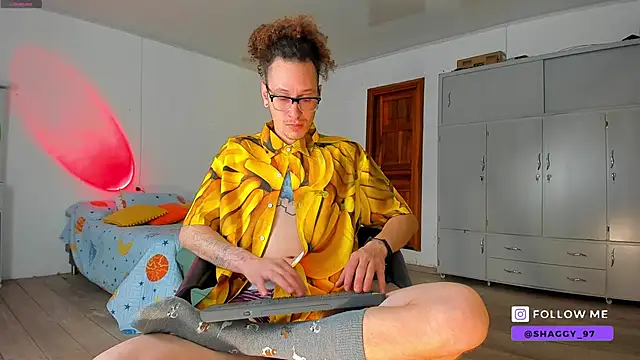 MrShaggy online show from June 1, 2026, 5:42 am