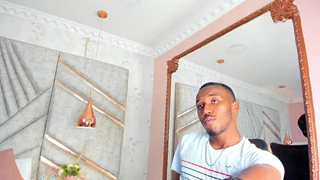 Snapshot of JamesParck chatting on January 8, 2025, 7:13 pm JamesParck online show from January 8, 2025, 7:13 pm