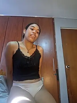 Snapshot of Dena_k_ chatting on May 12, 2026, 12:13 pm Dena k online show from May 12, 2026, 12:13 pm