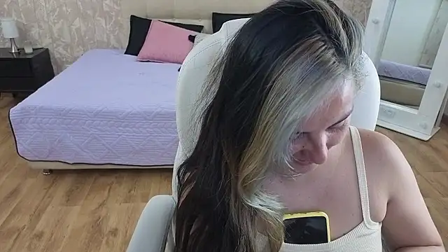 brandy sweet  online show from January 13, 2026, 5:24 am