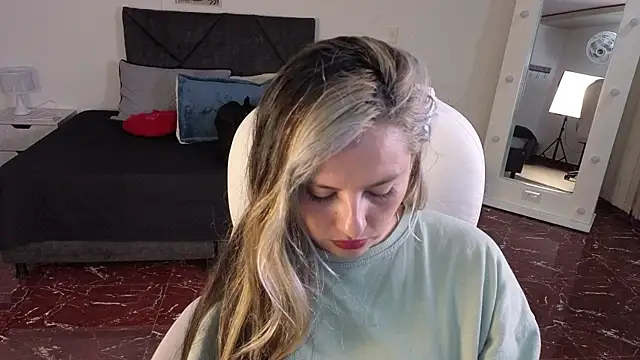 brandy sweet  online show from January 17, 2026, 4:06 am