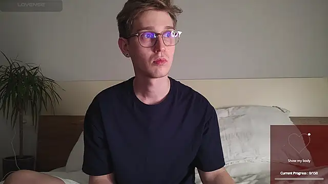 Snapshot of Shirizi chatting on November 7, 2025, 6:30 pm Shirizi online show from November 7, 2025, 6:30 pm