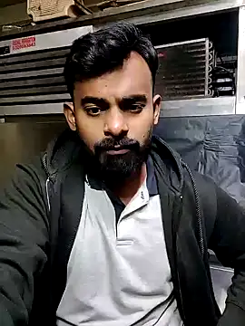 Snapshot of rayhan085 chatting on December 18, 2024, 2:06 pm rayhan085 online show from December 18, 2024, 2:06 pm