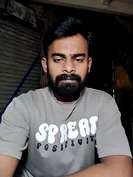 Snapshot of rayhan085 chatting on January 15, 2025, 1:45 am rayhan085 online show from January 15, 2025, 1:45 am